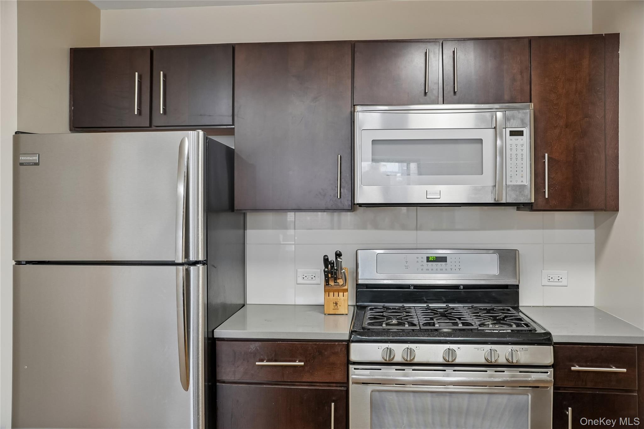 535 W 52nd Street, Unit 8D photo 5