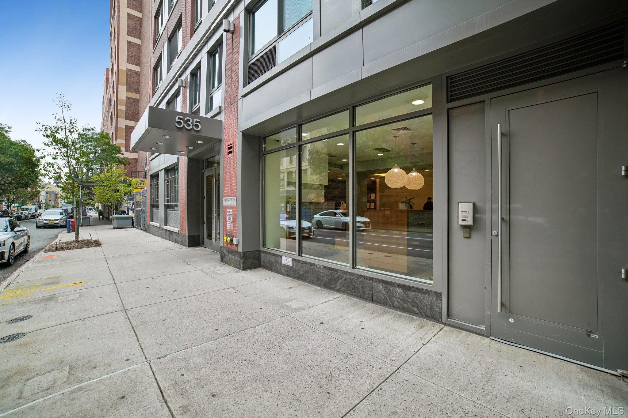 535 W 52nd Street, Unit 8D