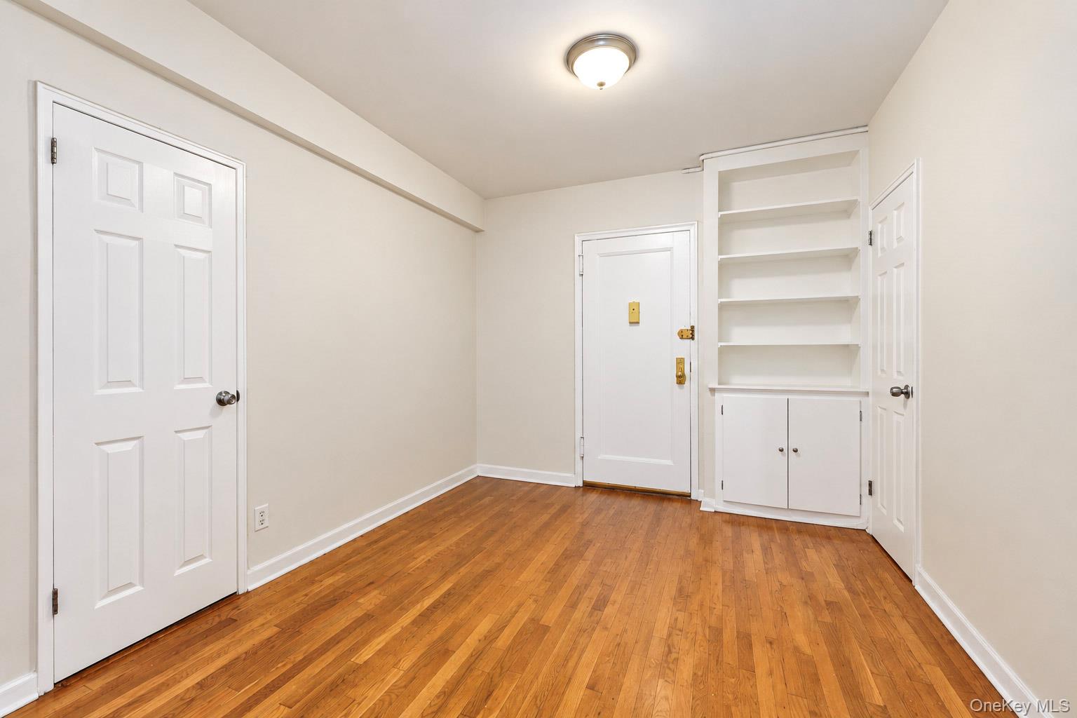 325 Main Street, Unit 2G photo 4