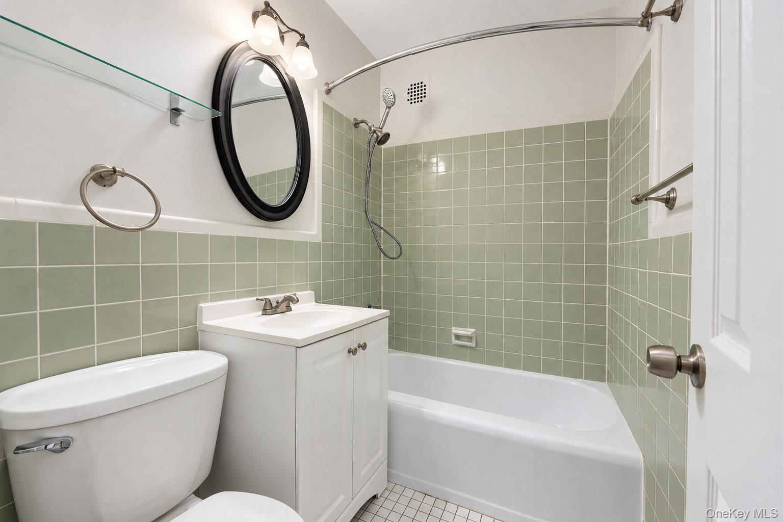 325 Main Street, Unit 2G photo 14