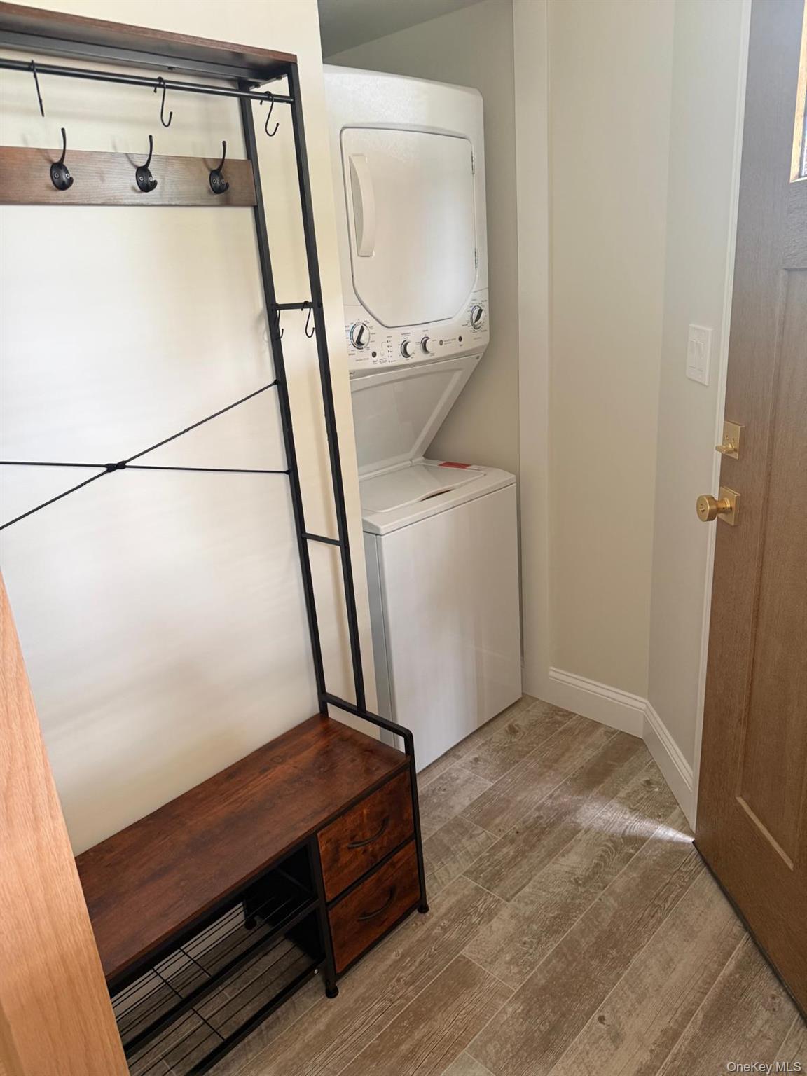 193 W Washington Avenue – For Rent photo 12