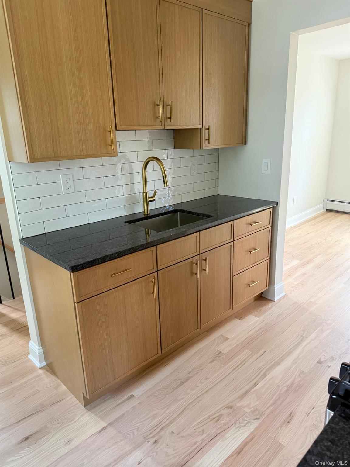 193 W Washington Avenue – For Rent photo 7