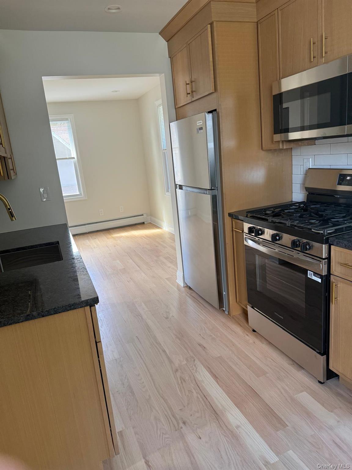 193 W Washington Avenue – For Rent photo 6