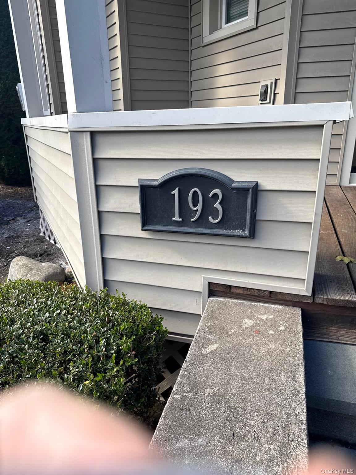 193 W Washington Avenue – For Rent photo 2