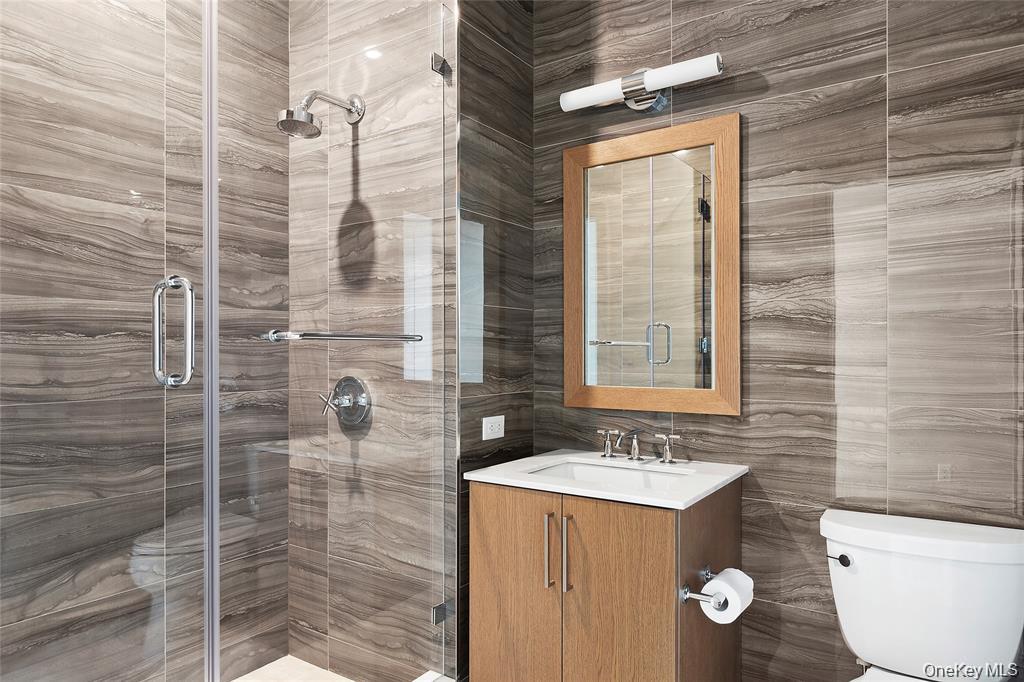 100 Garvies Point Road, Unit 1304 photo 12