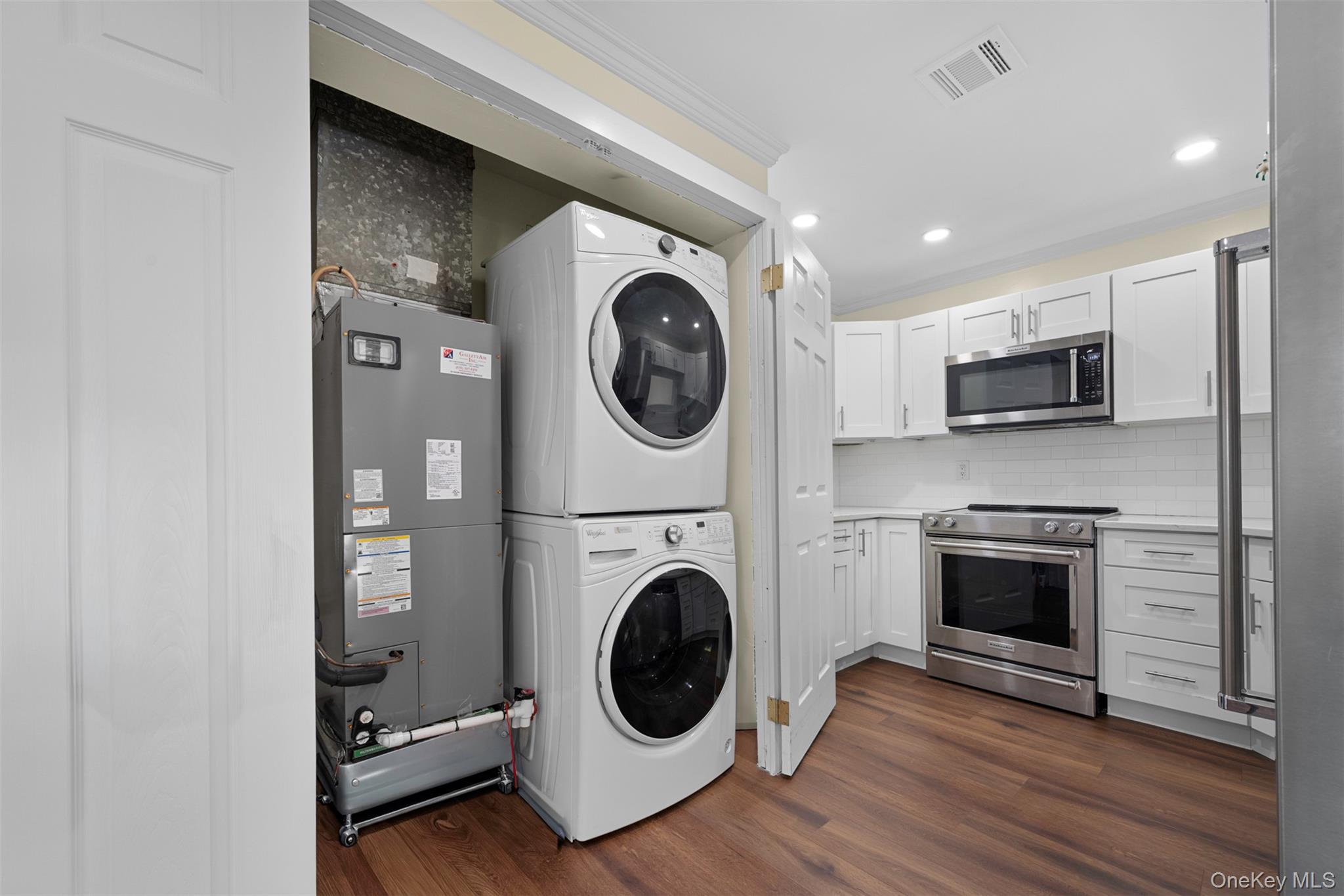 100 Daly Boulevard, Unit 1901 photo 10