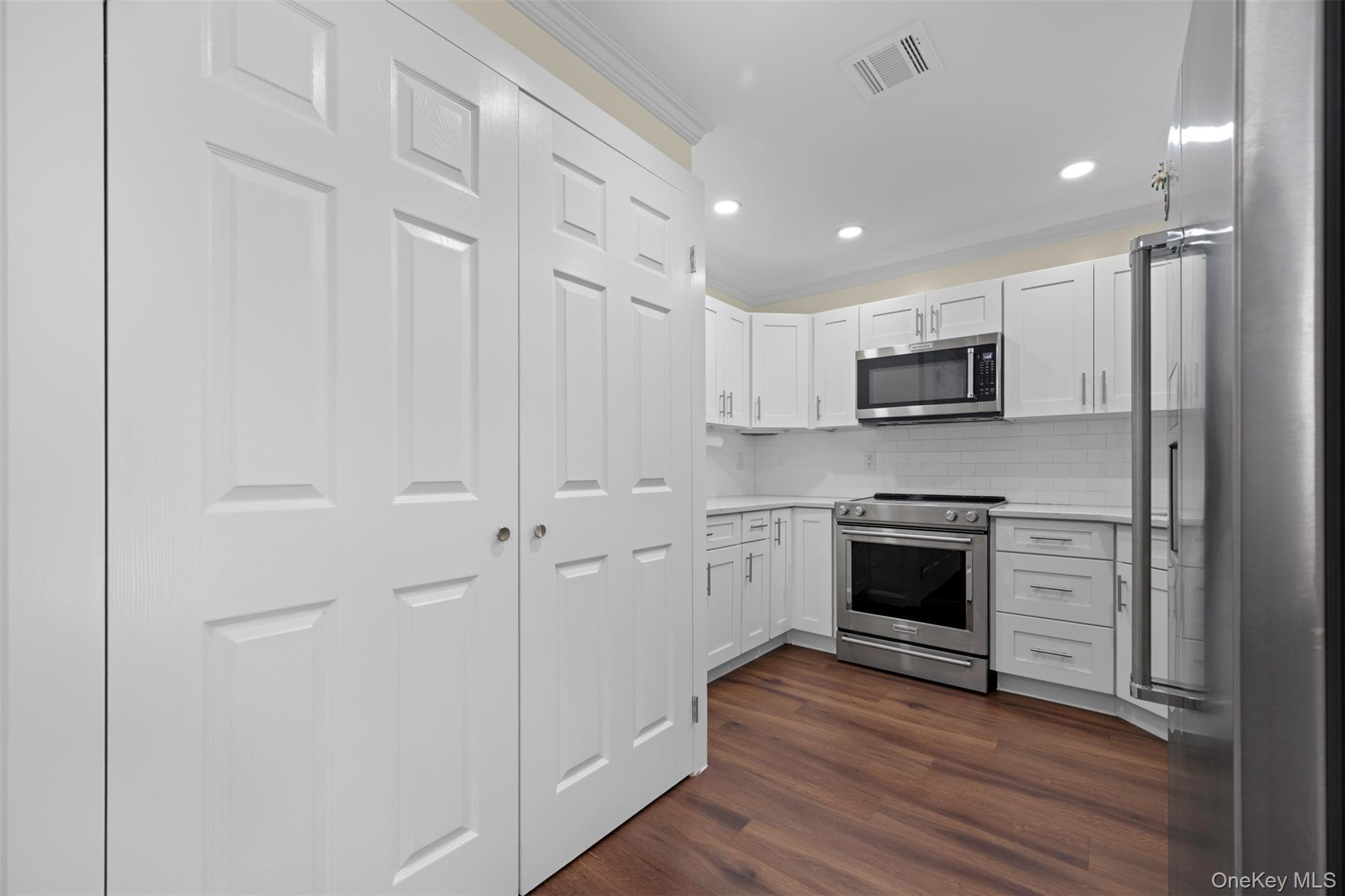 100 Daly Boulevard, Unit 1901 photo 5
