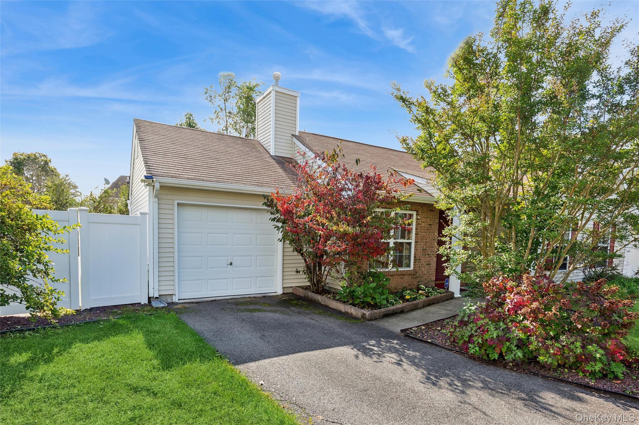 18 Segal Avenue – For Sale photo 2