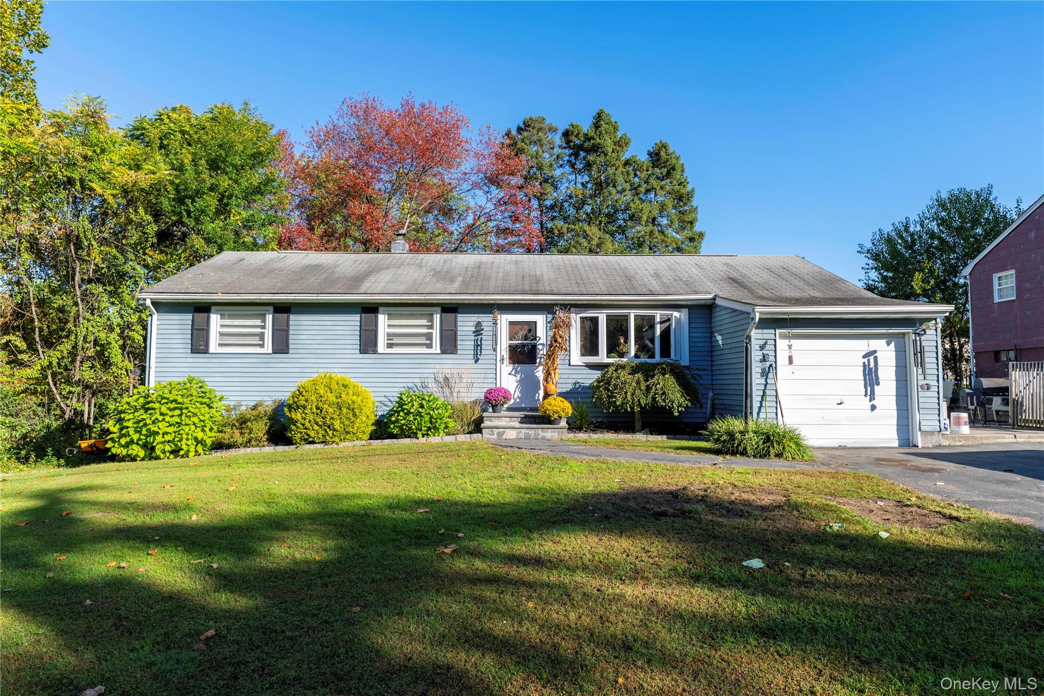 6 Iroquois Drive – For Sale