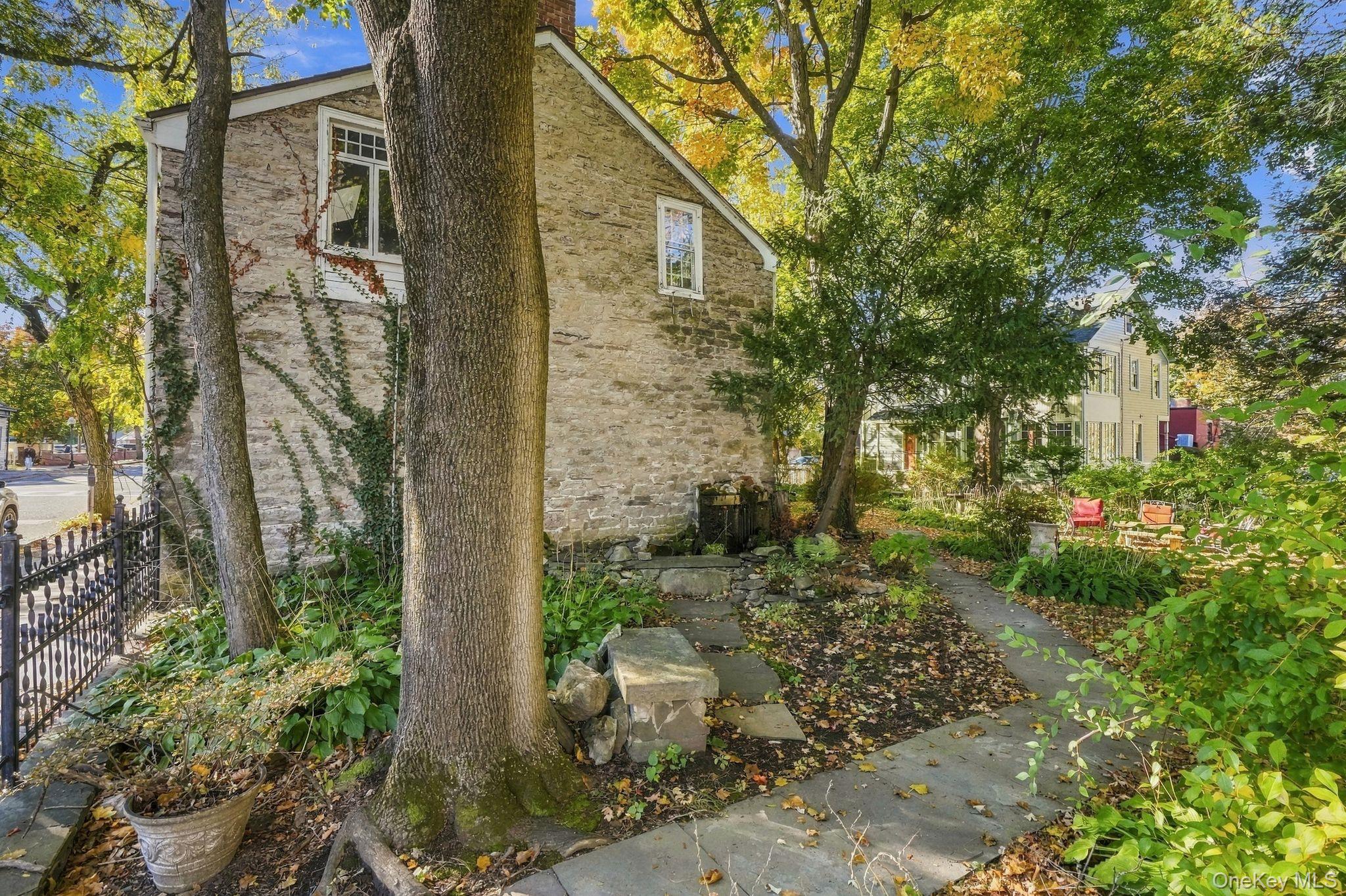 43 -49 Crown Street – For Sale photo 38