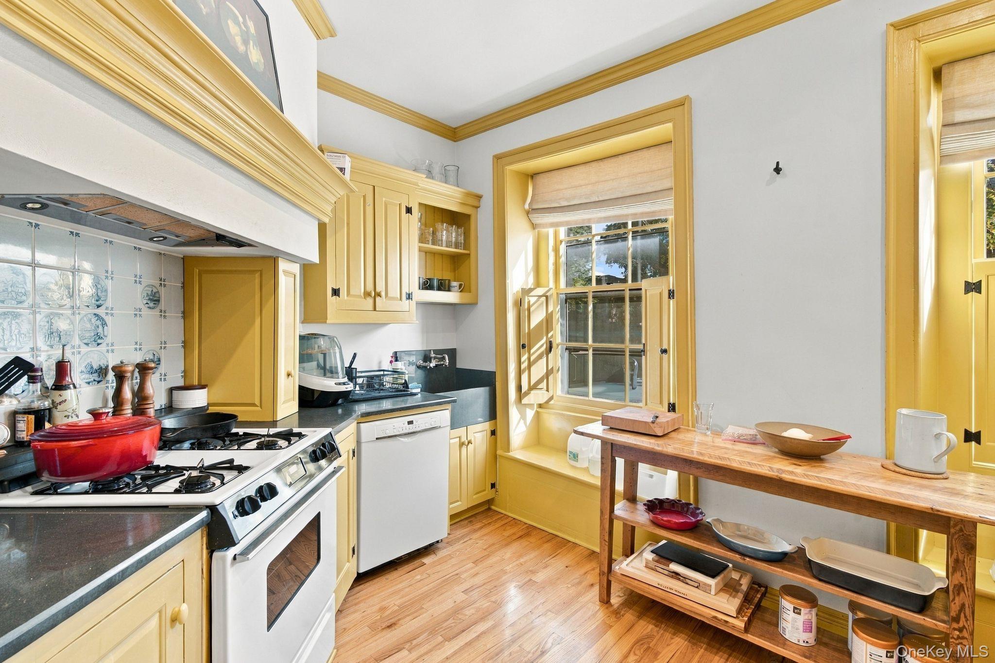 43 -49 Crown Street – For Sale photo 13