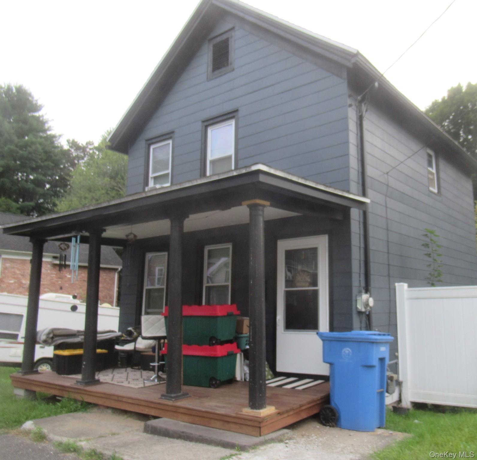 495 Wilbur Avenue – For Sale photo 3