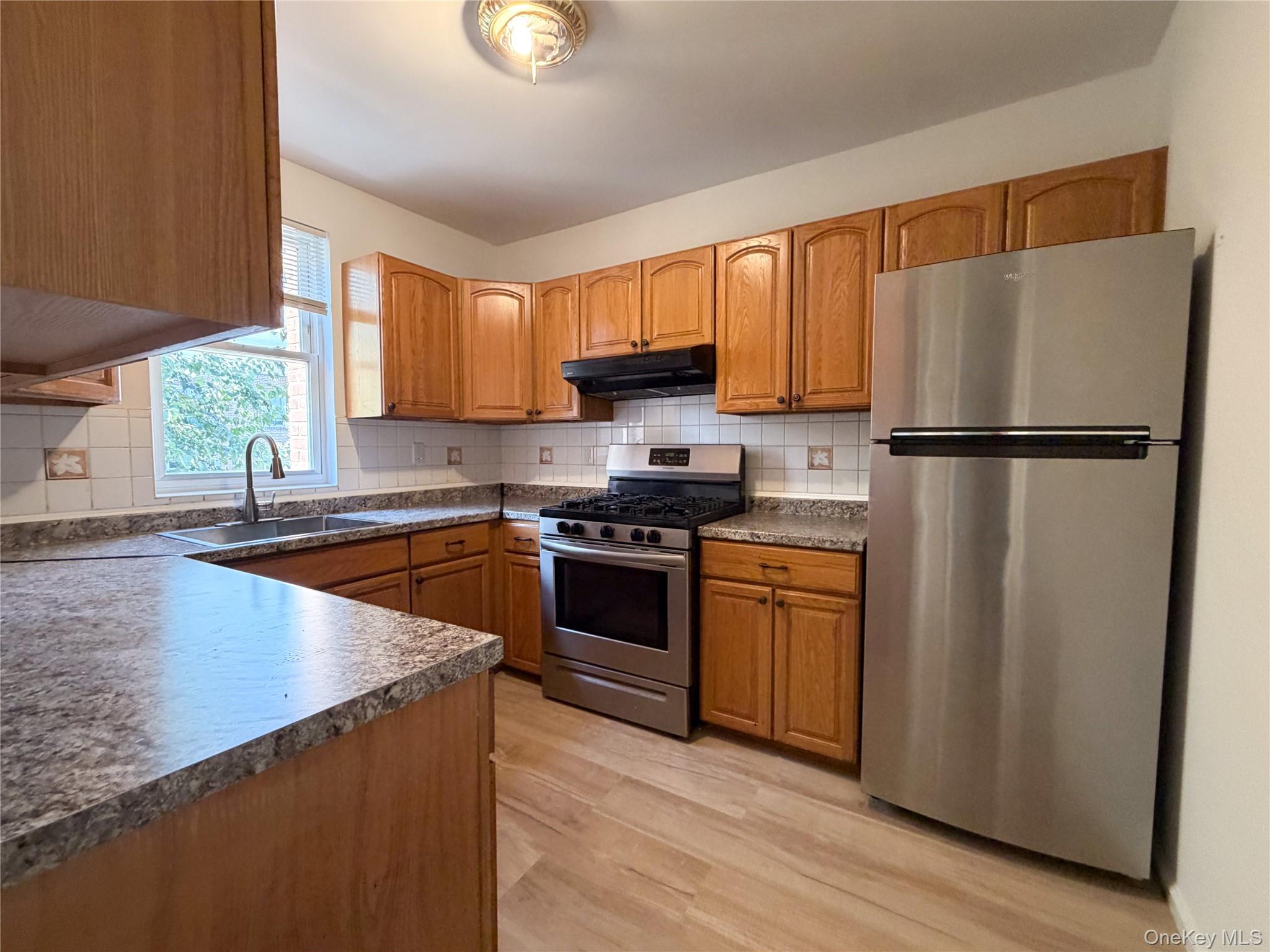 3232 60th Street, Unit 2 photo 4