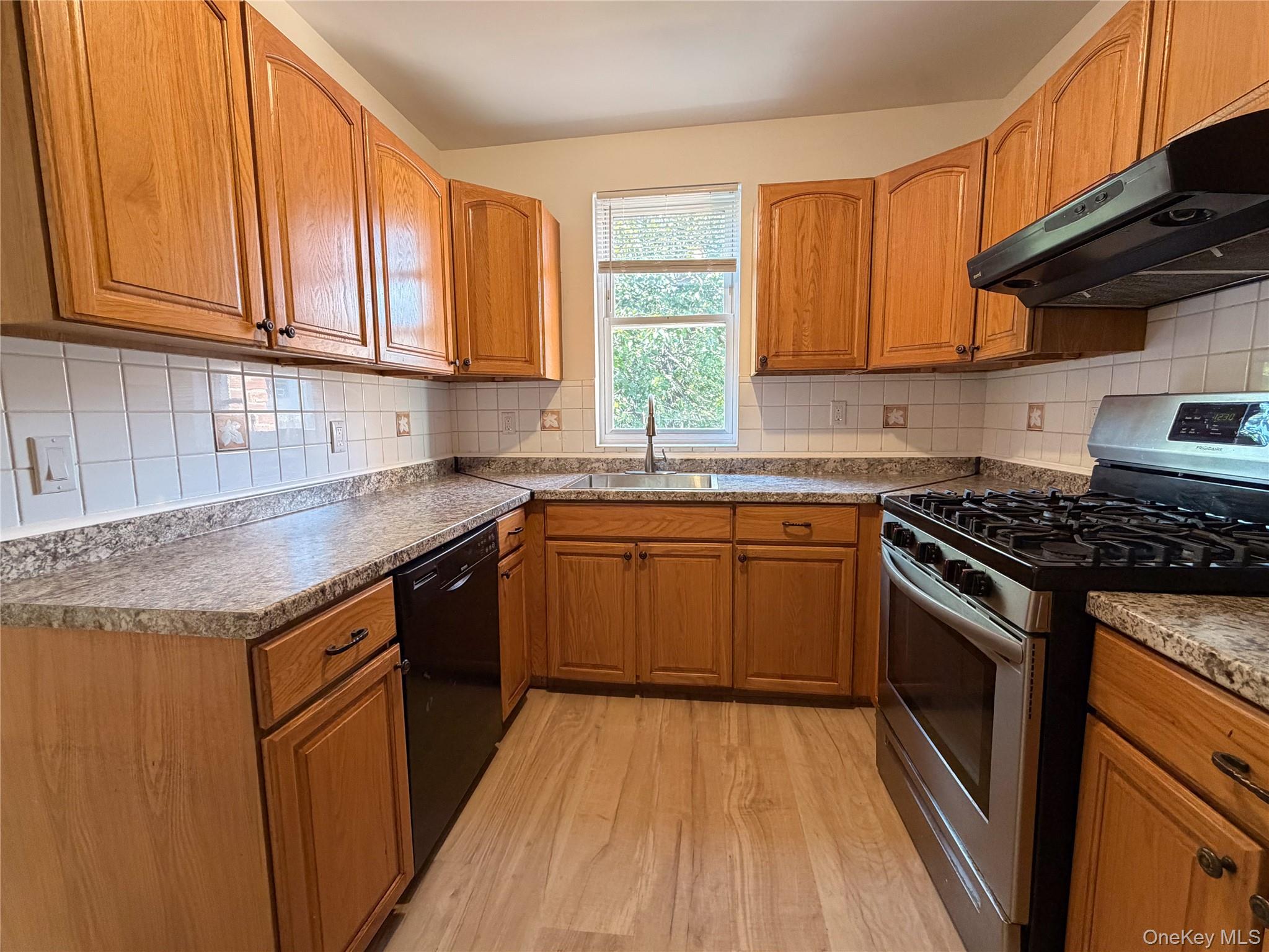 3232 60th Street, Unit 2