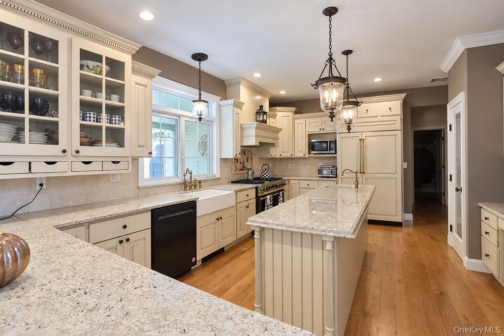7 Heller Court – For Sale photo 14
