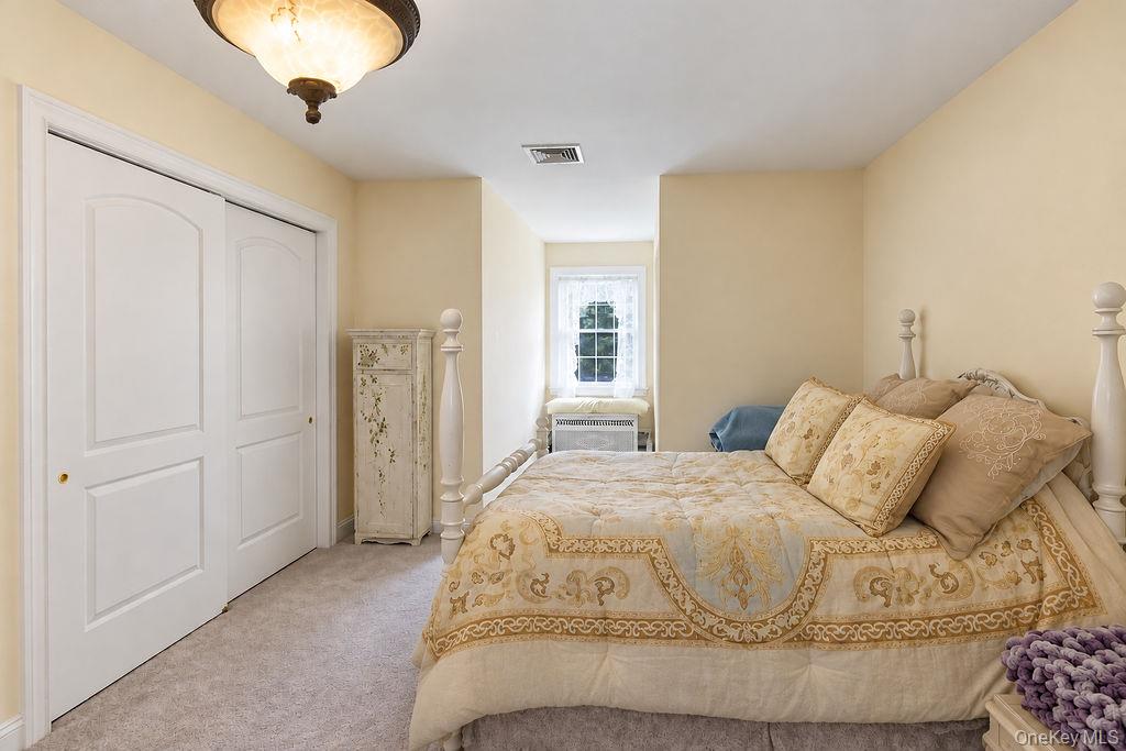 7 Heller Court – For Sale photo 35