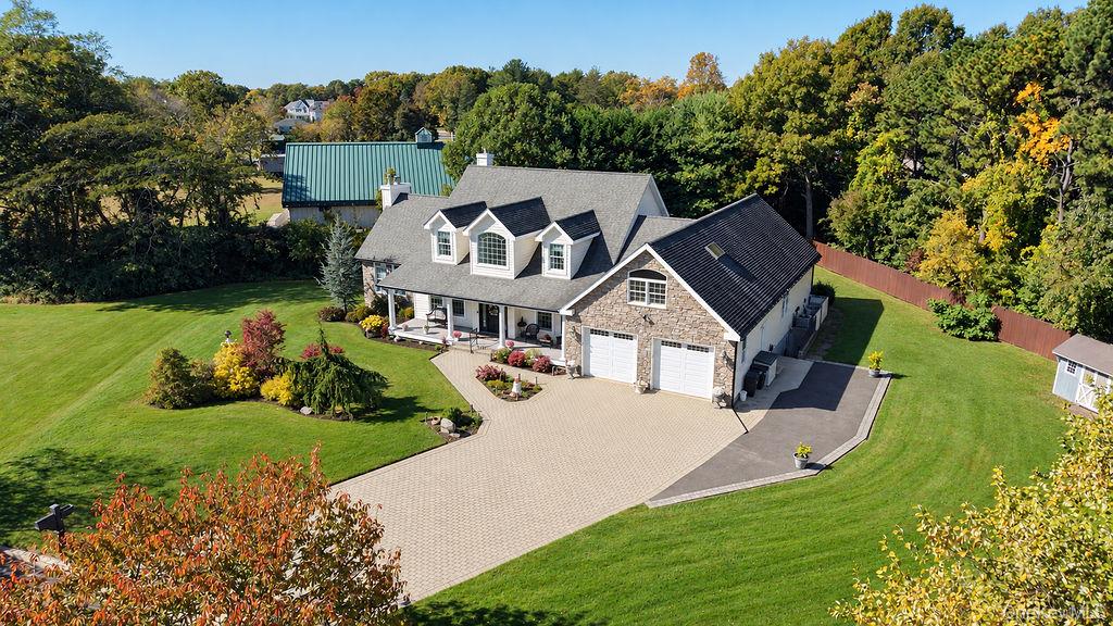 7 Heller Court – For Sale