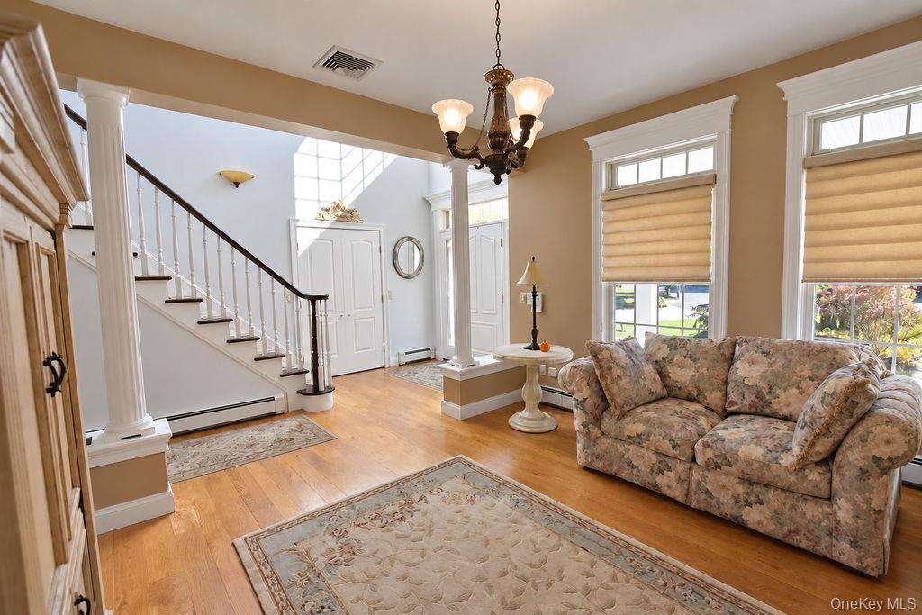 7 Heller Court – For Sale photo 11