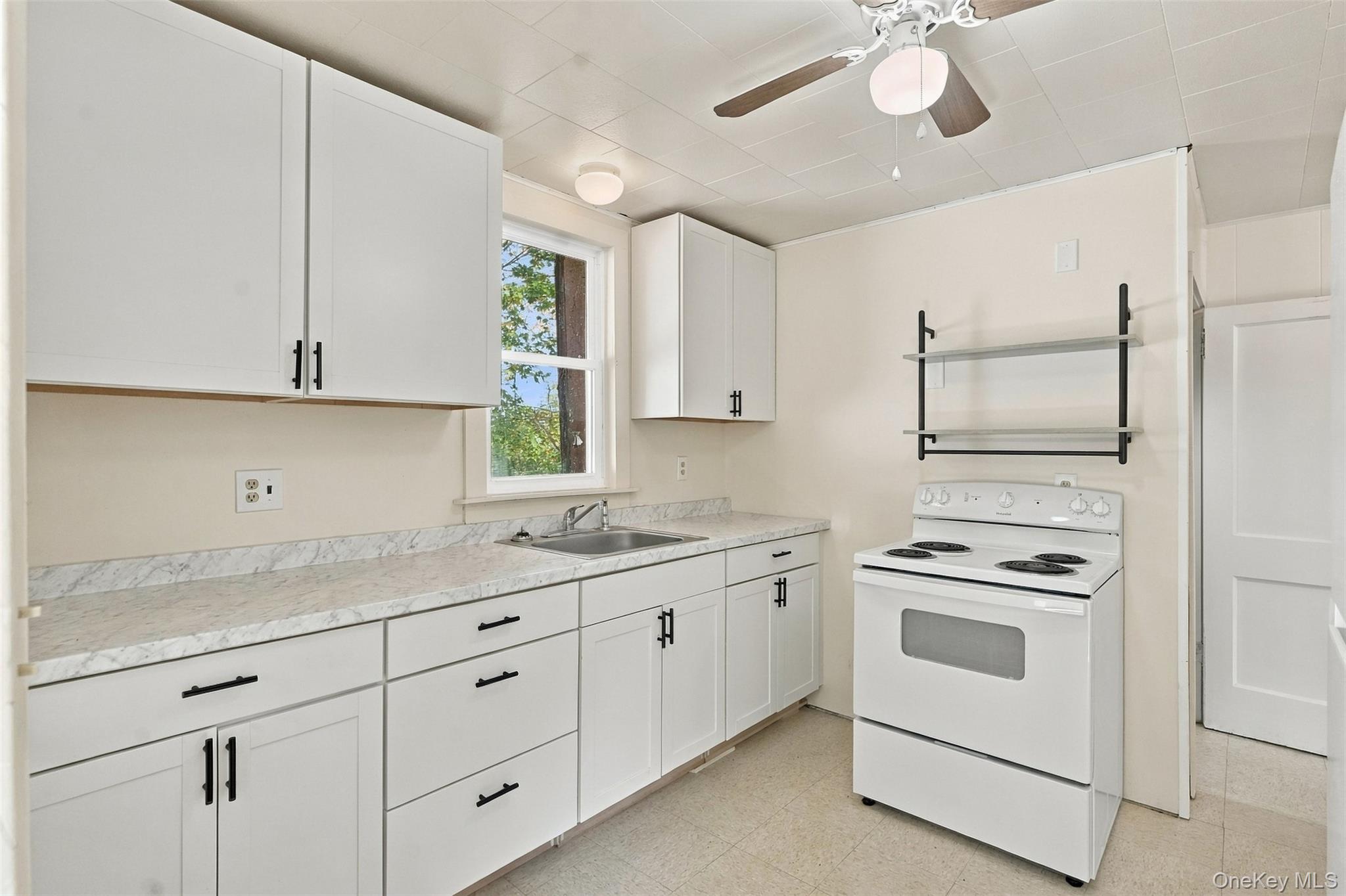 421 Forest Road – For Sale photo 11