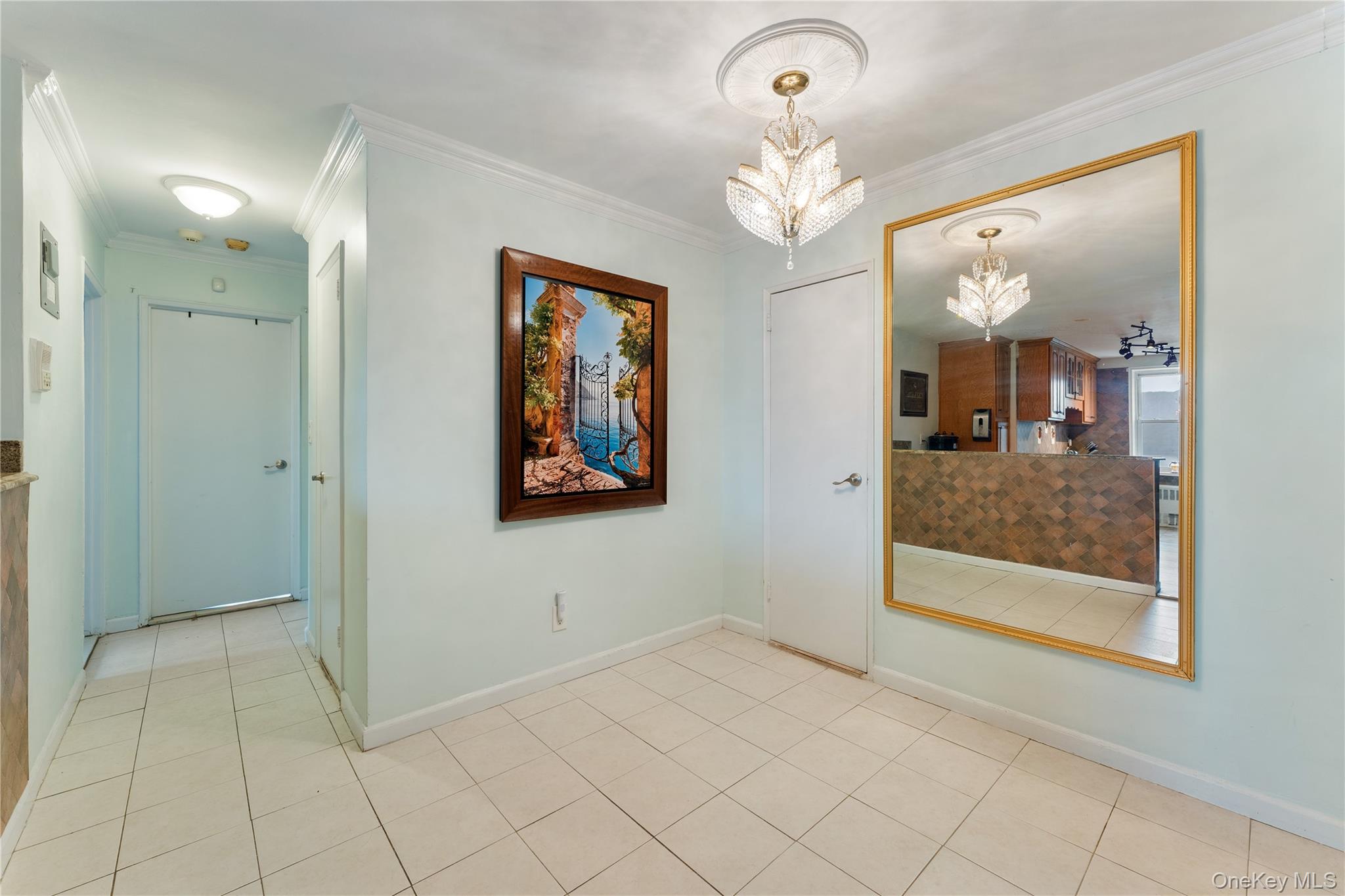 709 Warburton, Unit 3C photo 9