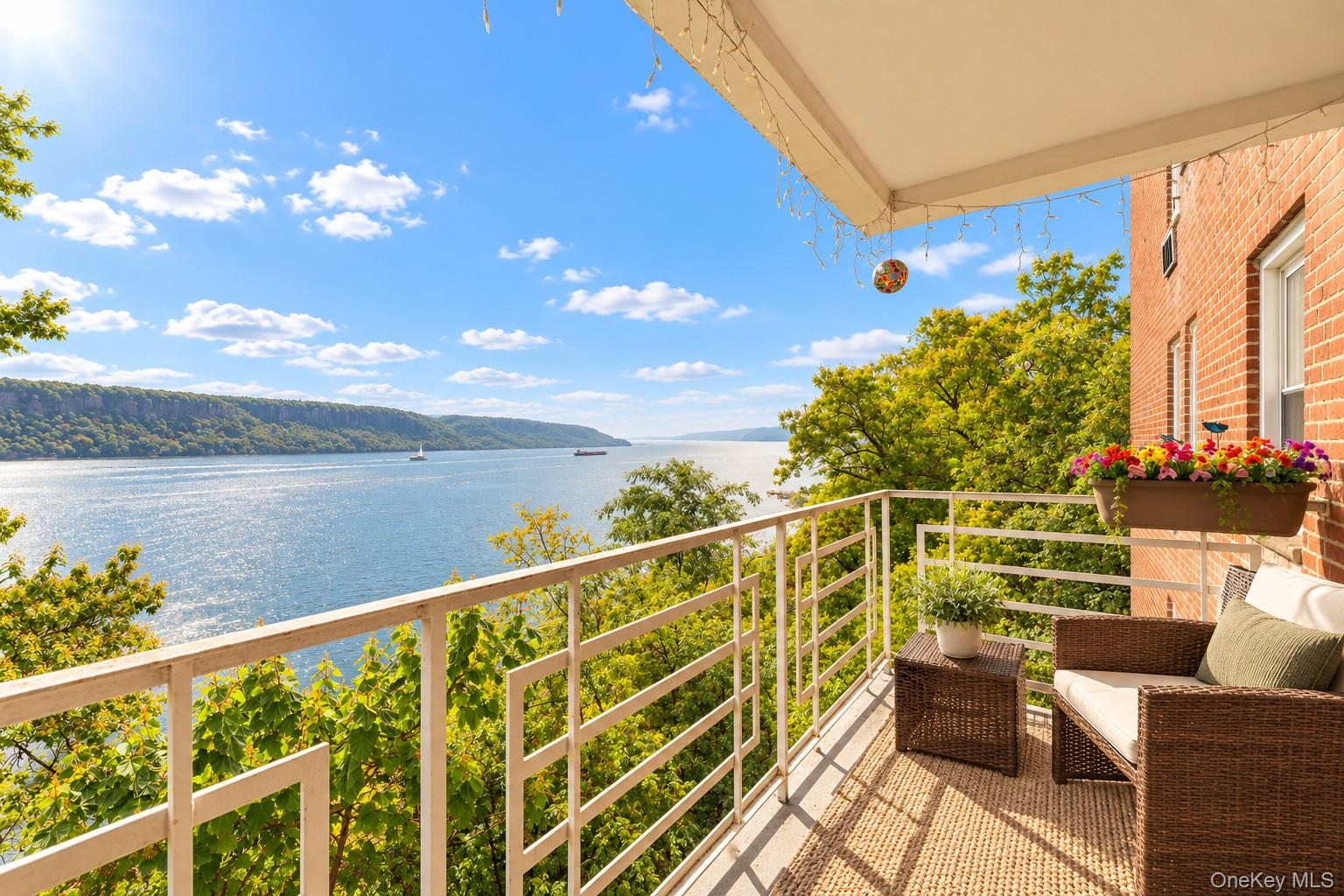 709 Warburton, Unit 3C