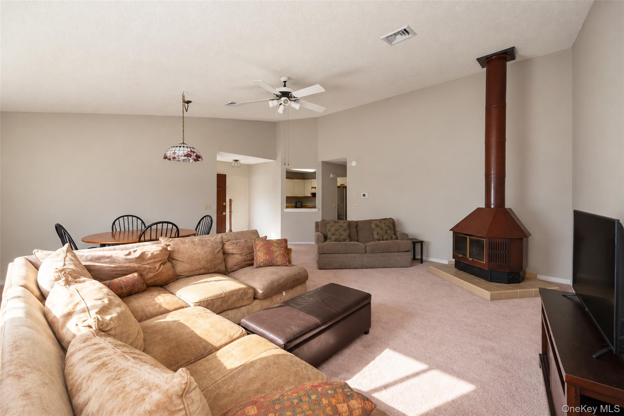 4004 Deer Path – For Sale photo 4