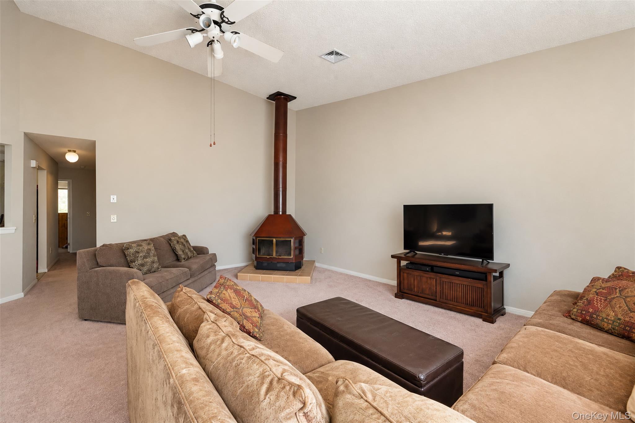 4004 Deer Path – For Sale photo 5
