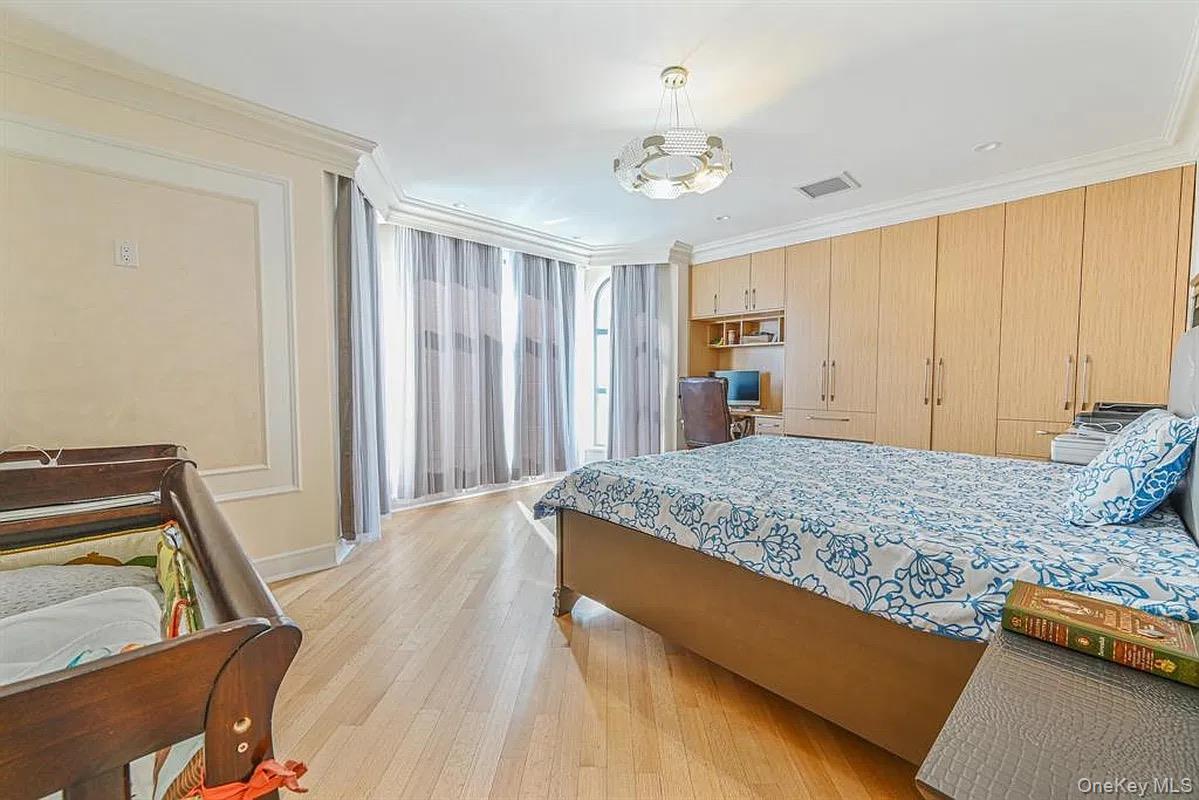 9921 62nd Drive – For Rent photo 10