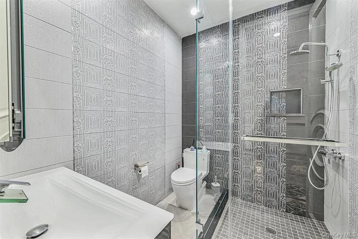 9921 62nd Drive – For Rent photo 12