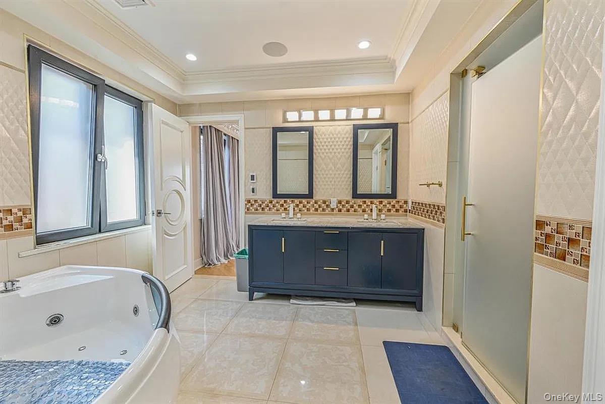 9921 62nd Drive – For Rent photo 7
