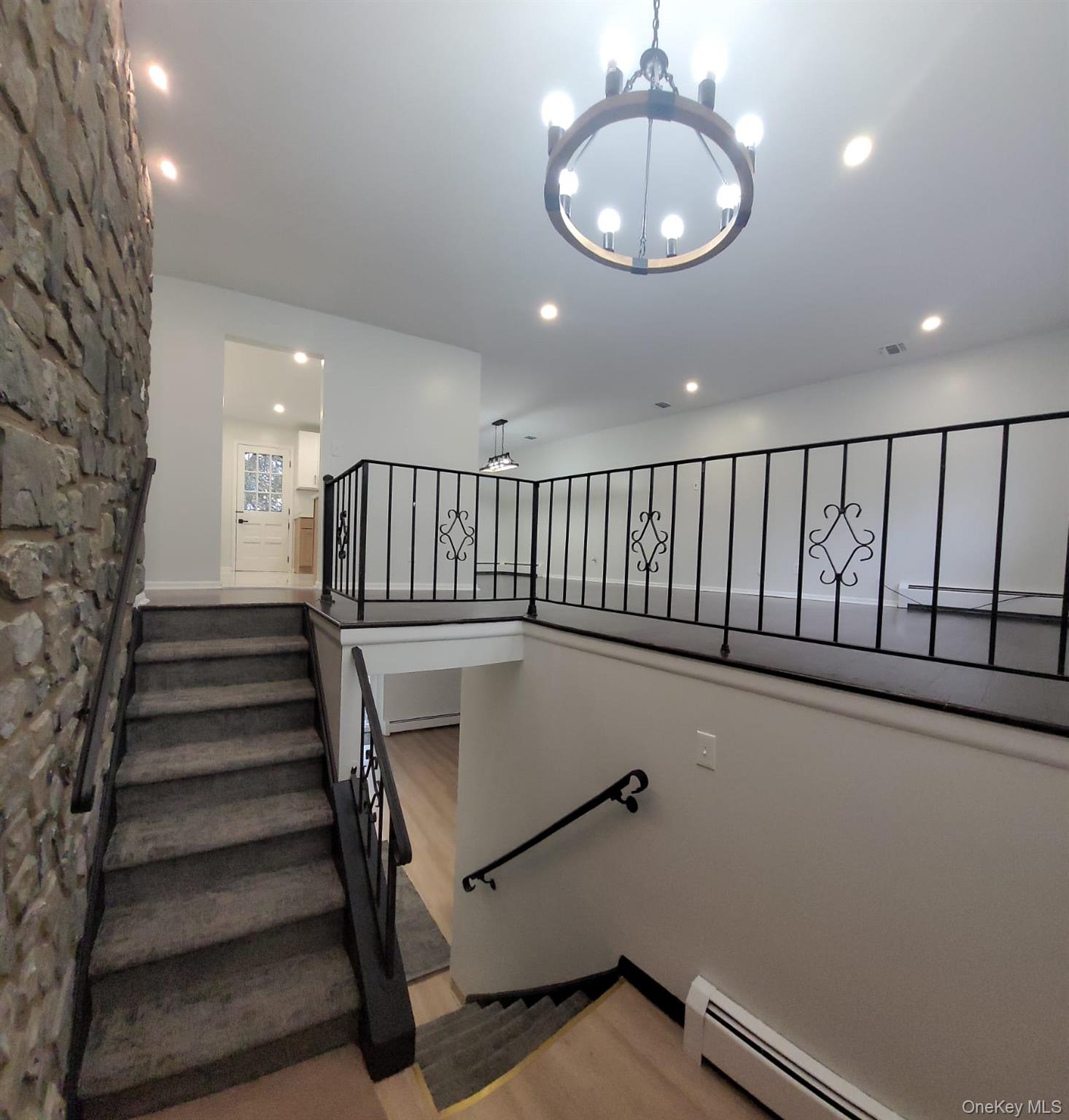 52 Surrey Road – For Rent photo 2