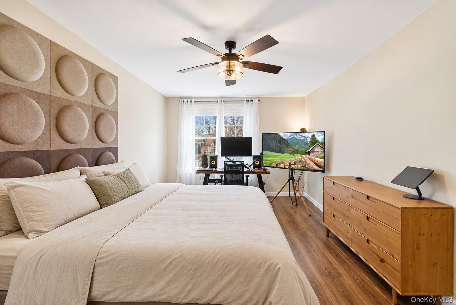 250 N Broadway, Unit 5B photo 5