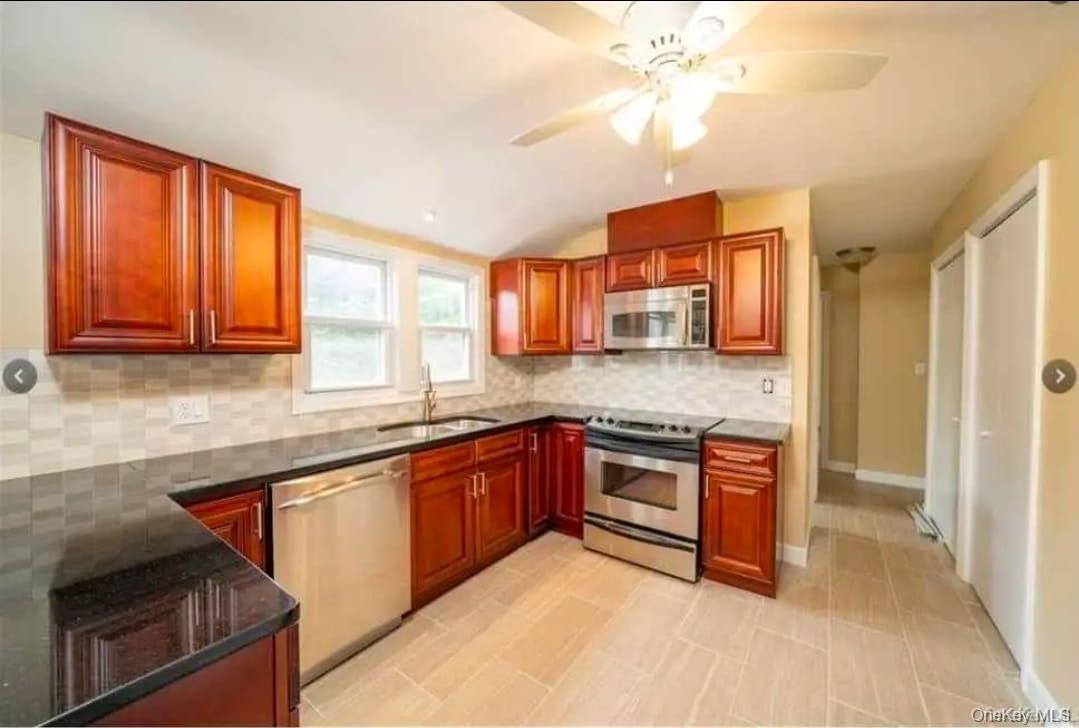 3501 James Street, Unit 2 photo 3