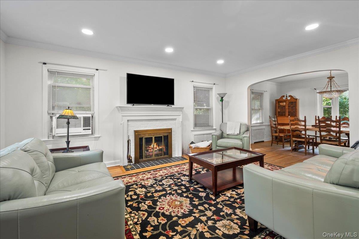 46 Robins Road – For Sale photo 3