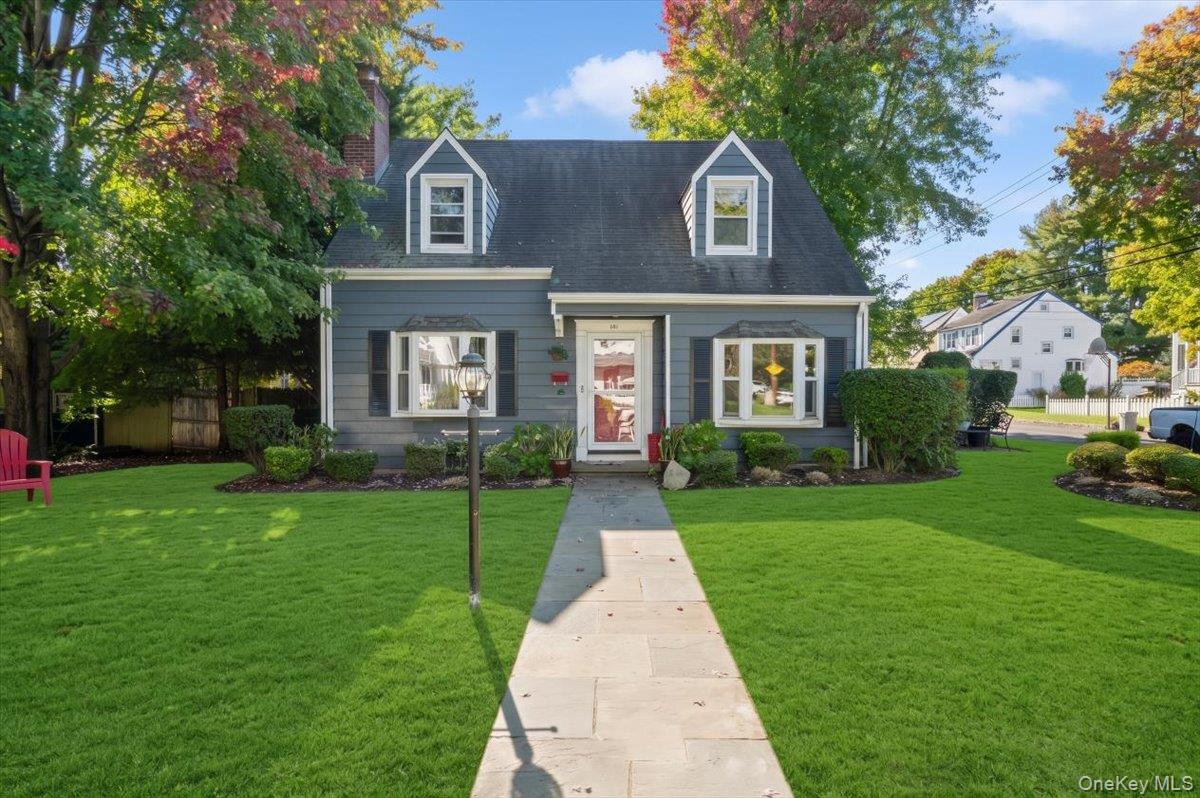 46 Robins Road – For Sale photo 2