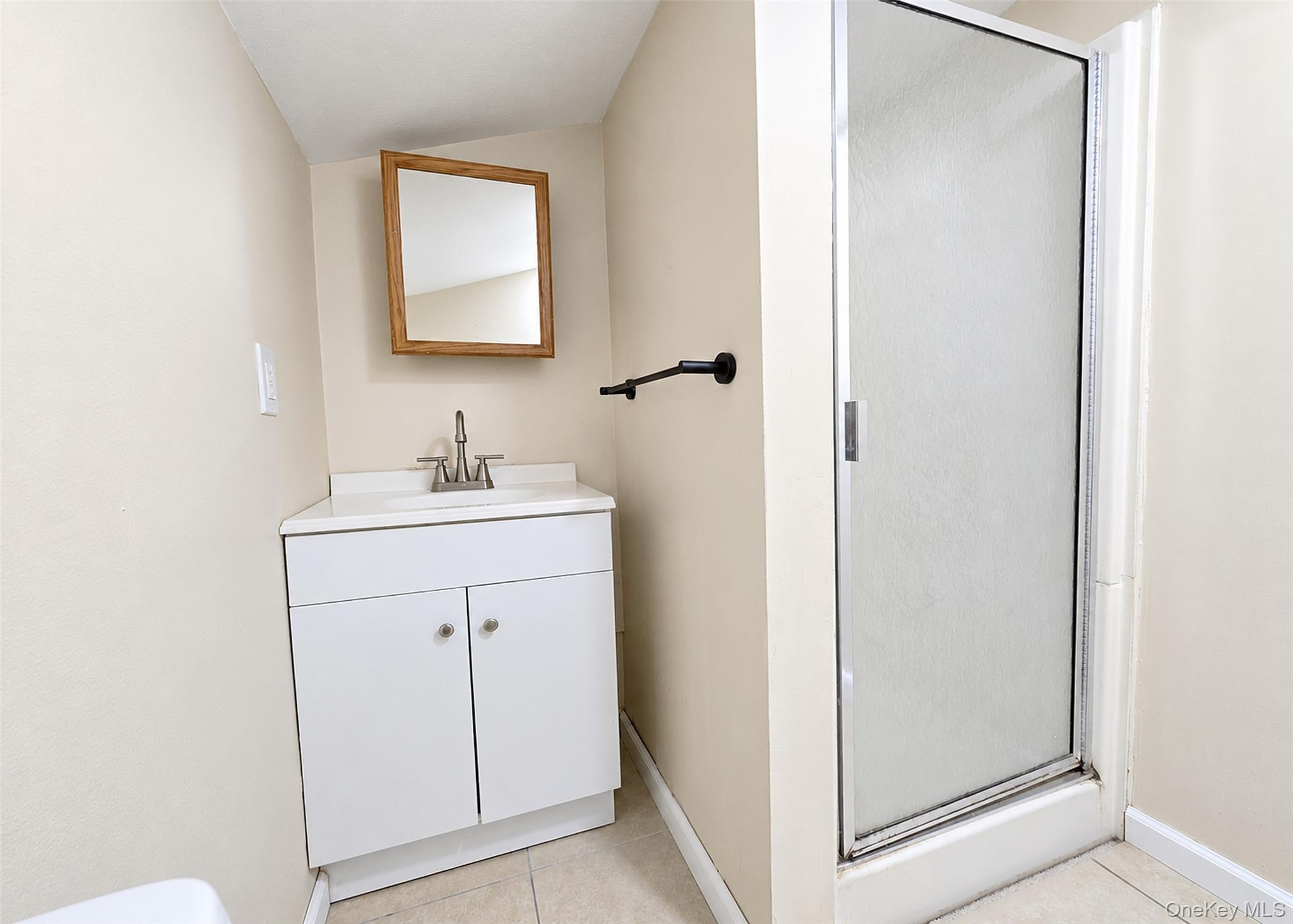 1343 Waverly Avenue – For Sale photo 21
