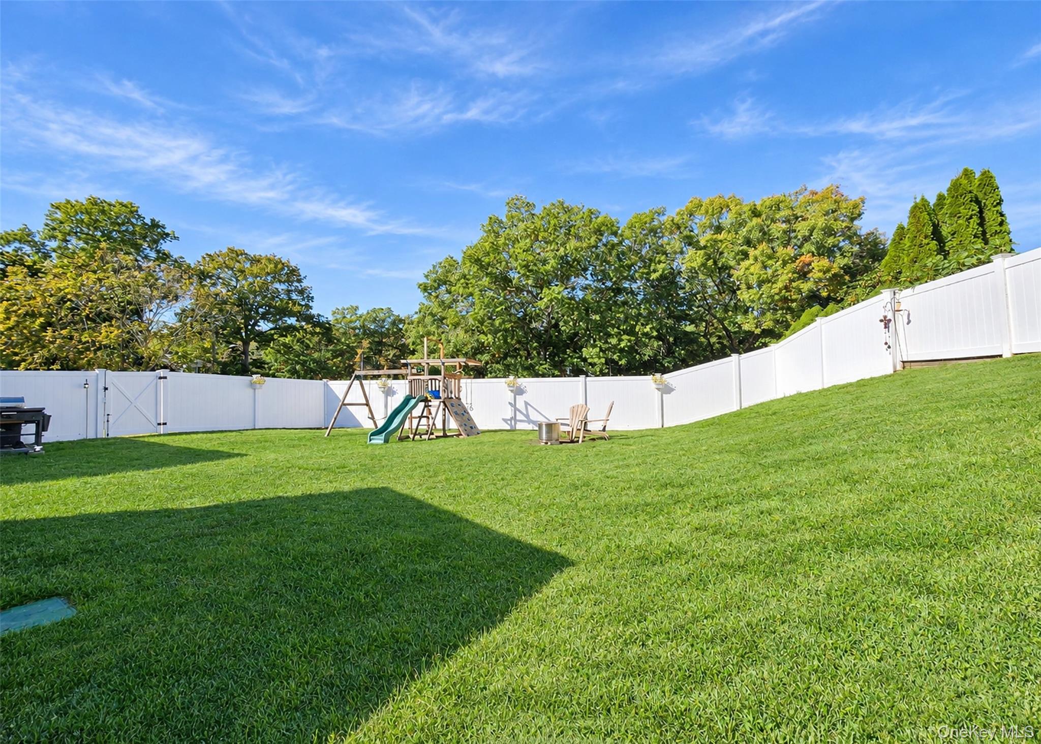 1343 Waverly Avenue – For Sale photo 25