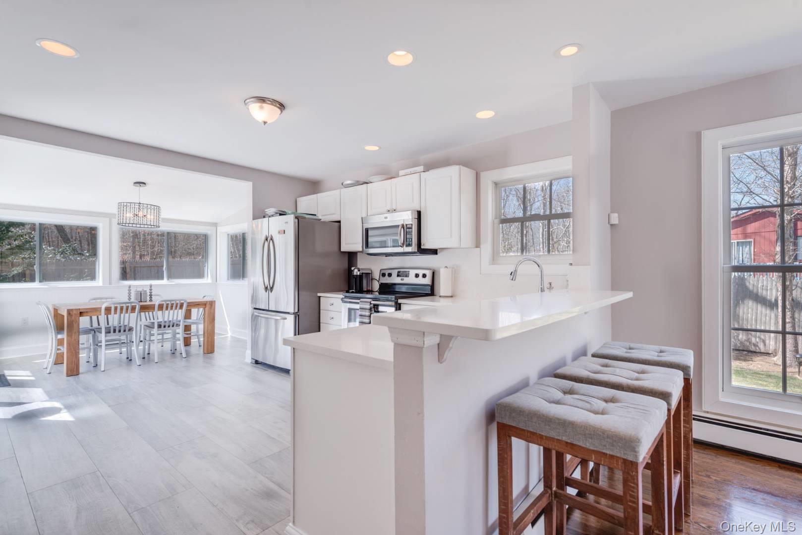 4 Montauk Boulevard – For Sale photo 5