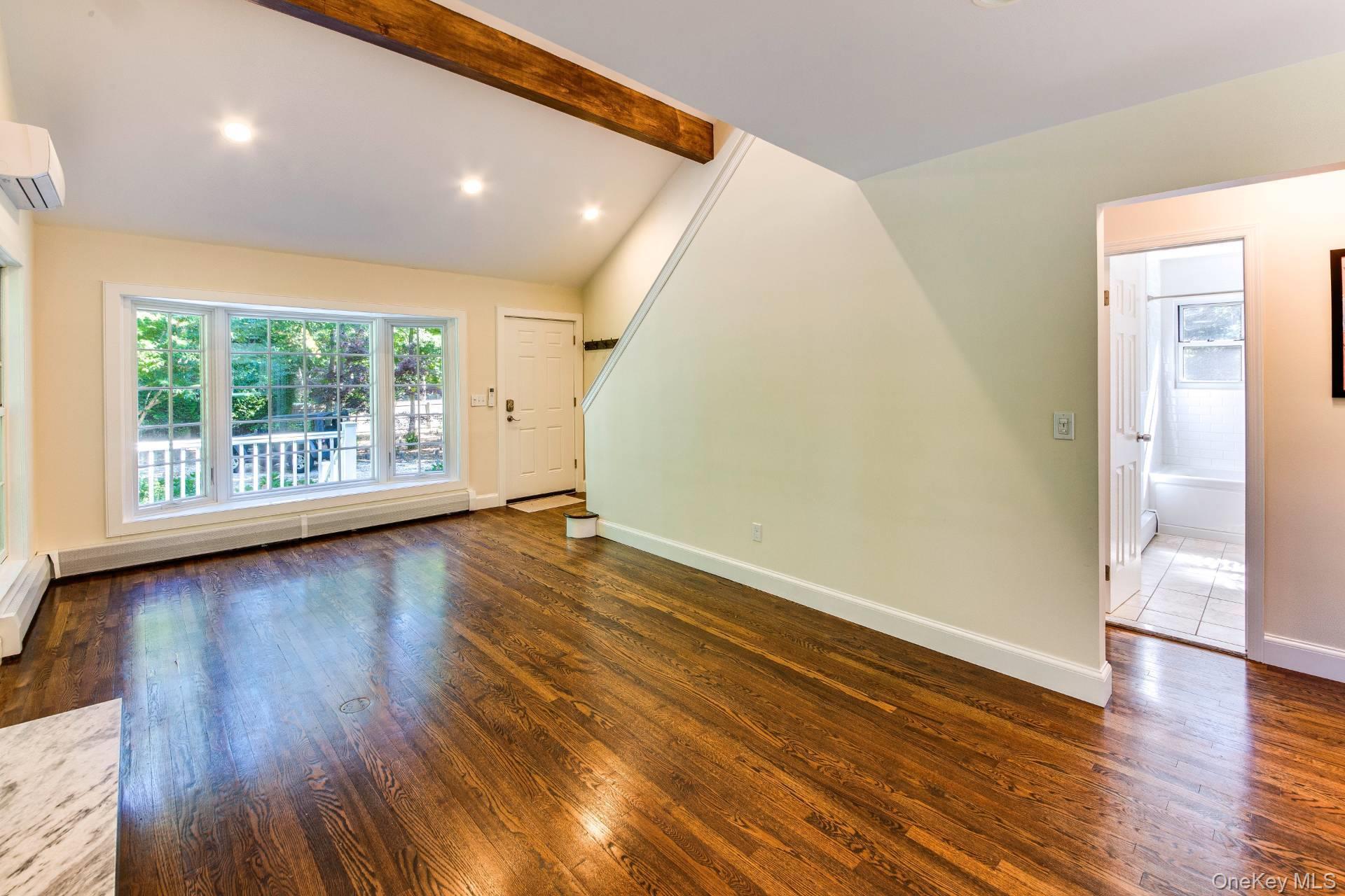 4 Montauk Boulevard – For Sale photo 12