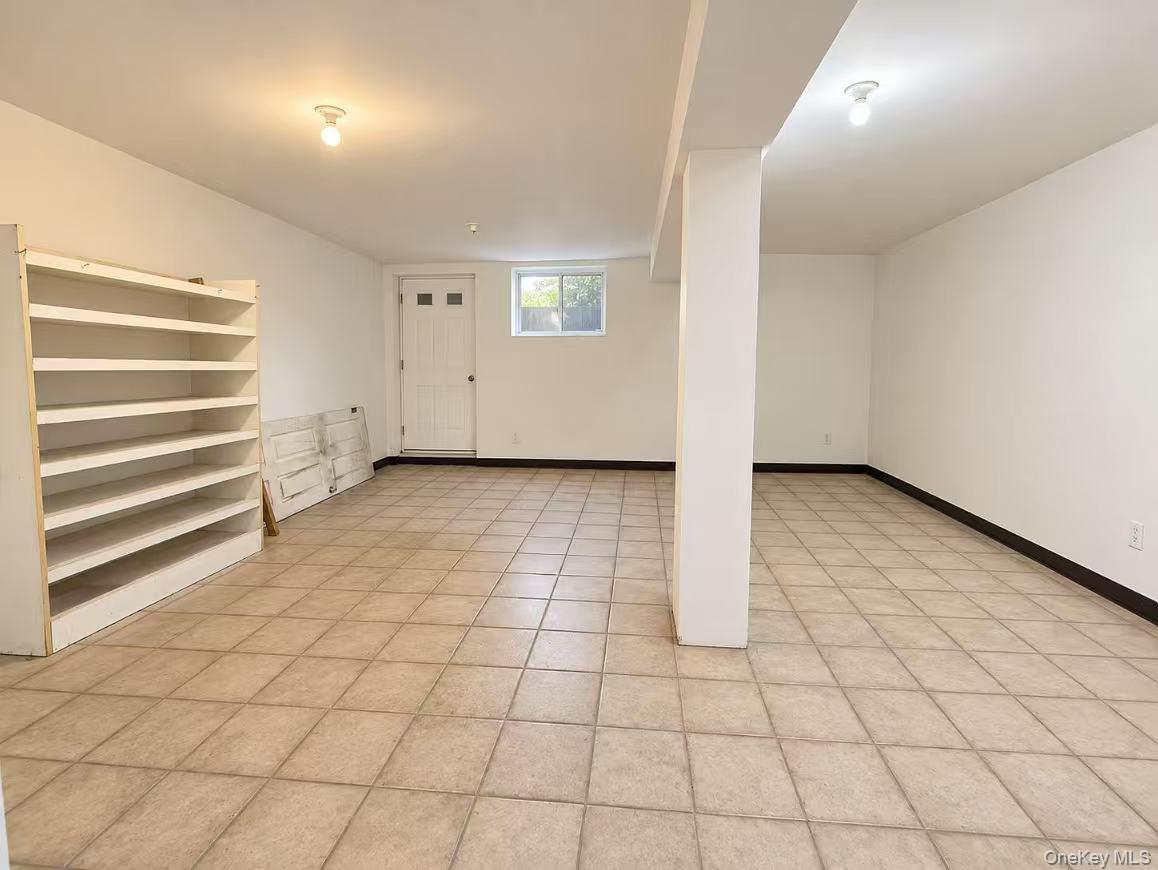45-55 162 Street – For Rent photo 7