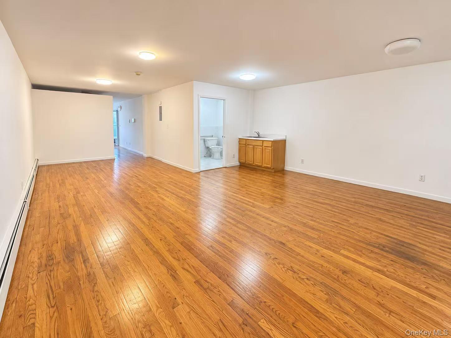 45-55 162 Street – For Rent photo 4