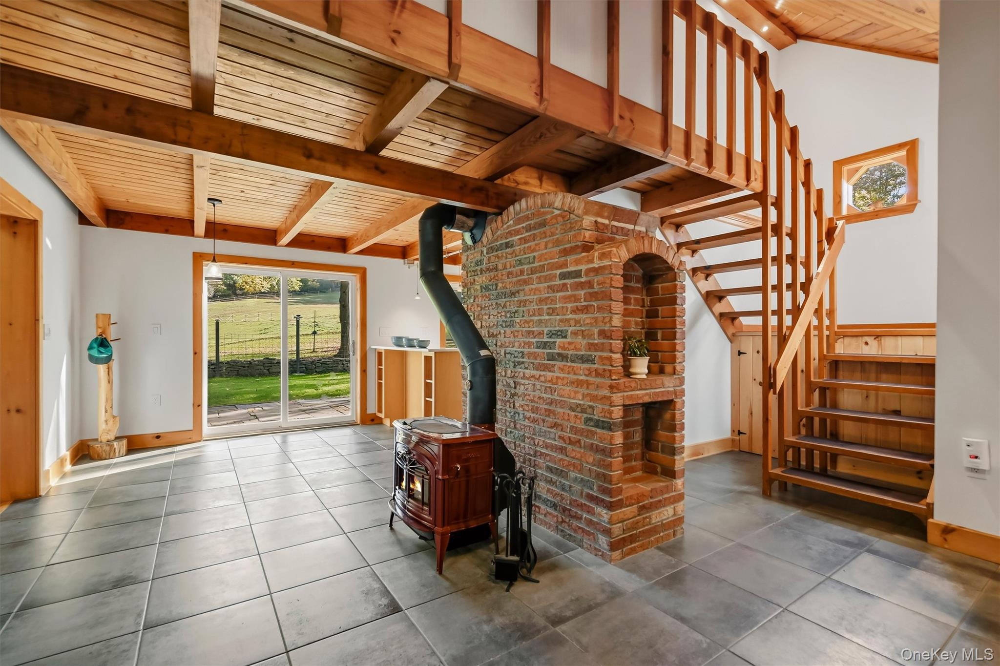 85 Foster Road – For Sale photo 5