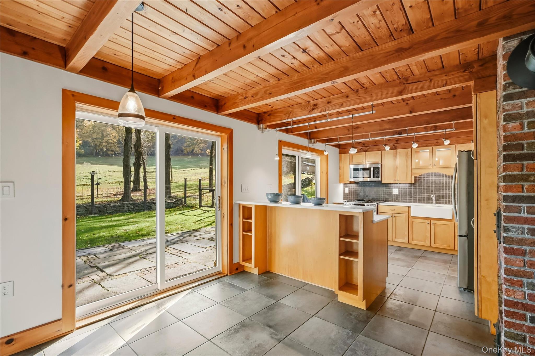 85 Foster Road – For Sale photo 9