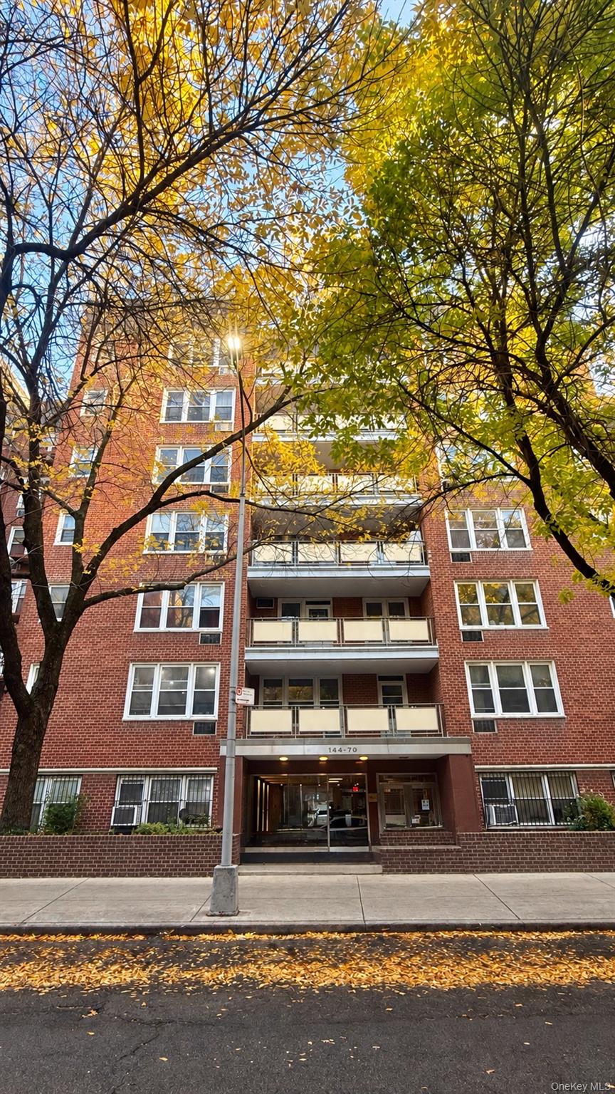 144-70 41st Avenue, Unit 6E