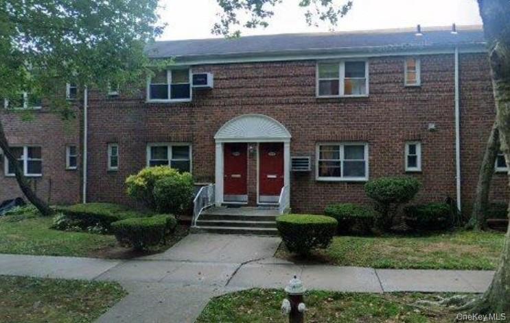 230-06 Kingsbury Avenue, Unit B photo 2