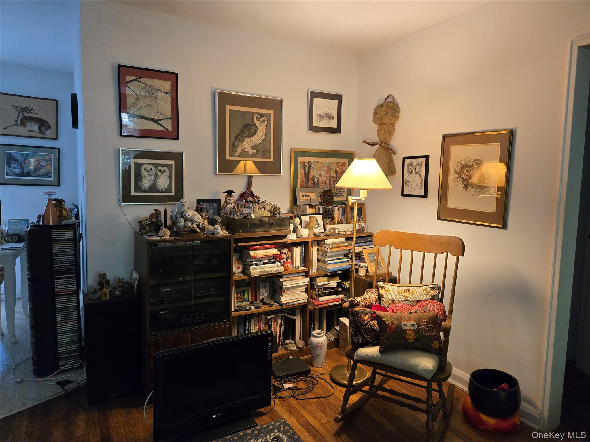 230-06 Kingsbury Avenue, Unit B photo 3