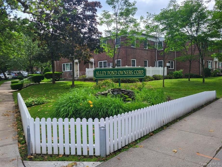 230-06 Kingsbury Avenue, Unit B photo 10