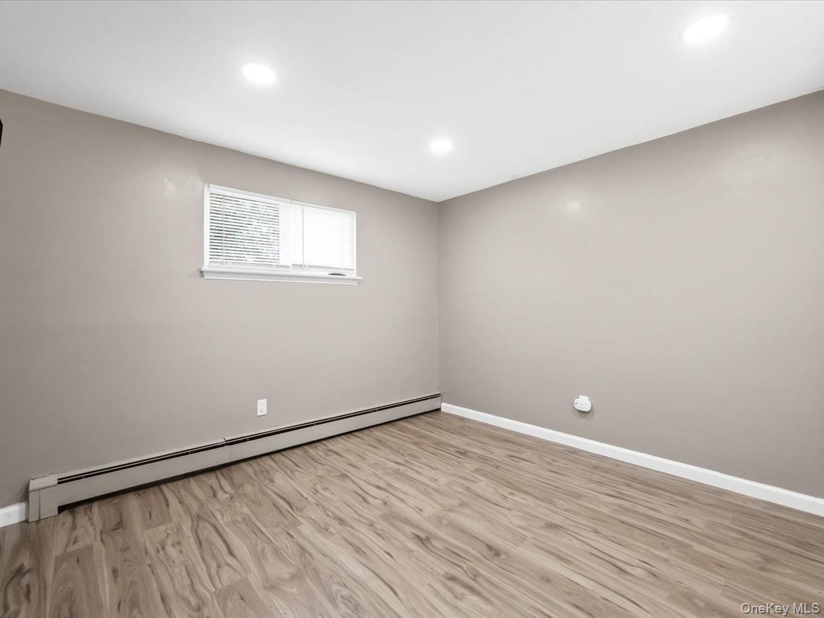 26 Amityville Streets – For Sale photo 21