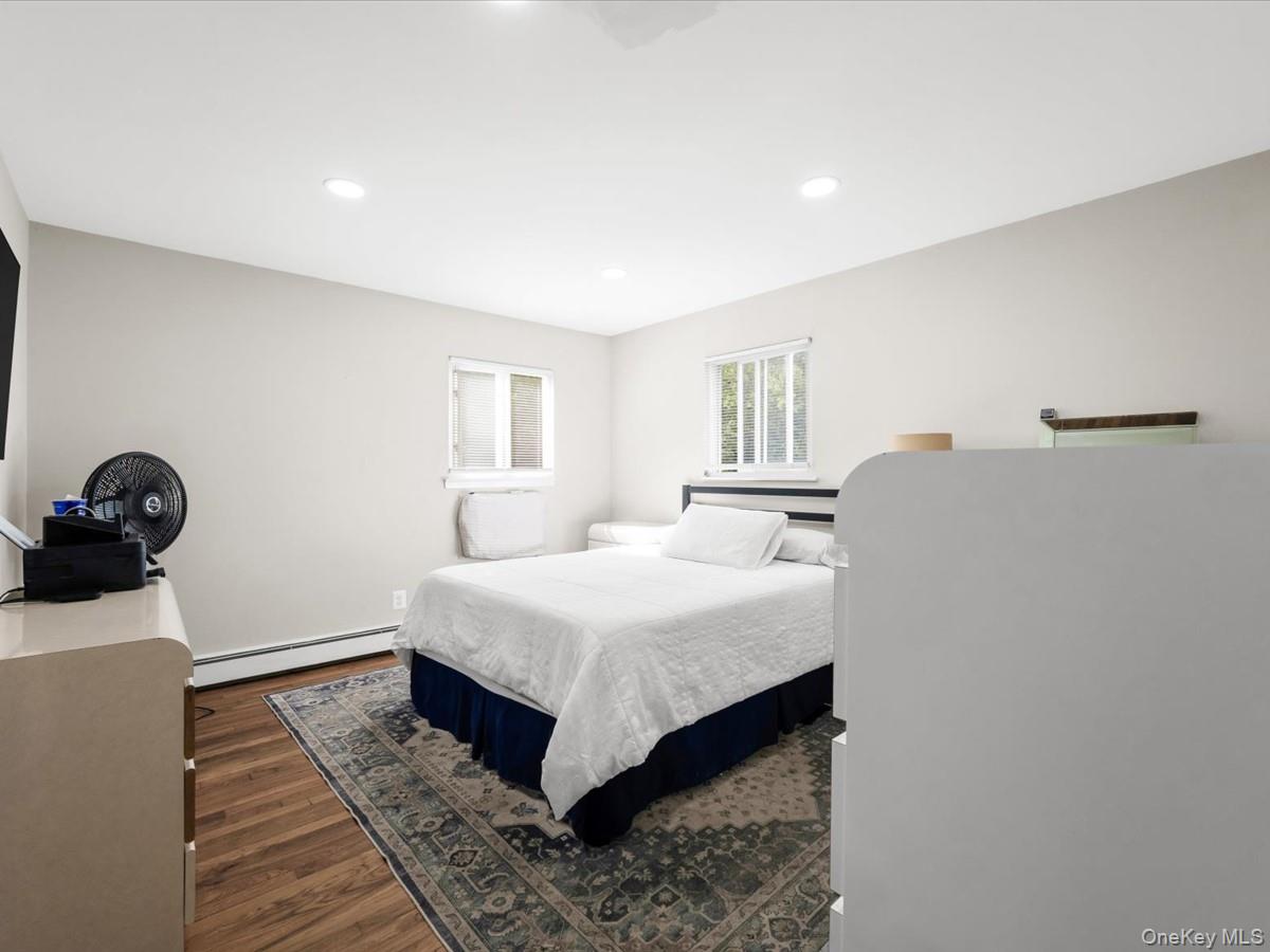 26 Amityville Streets – For Sale photo 11