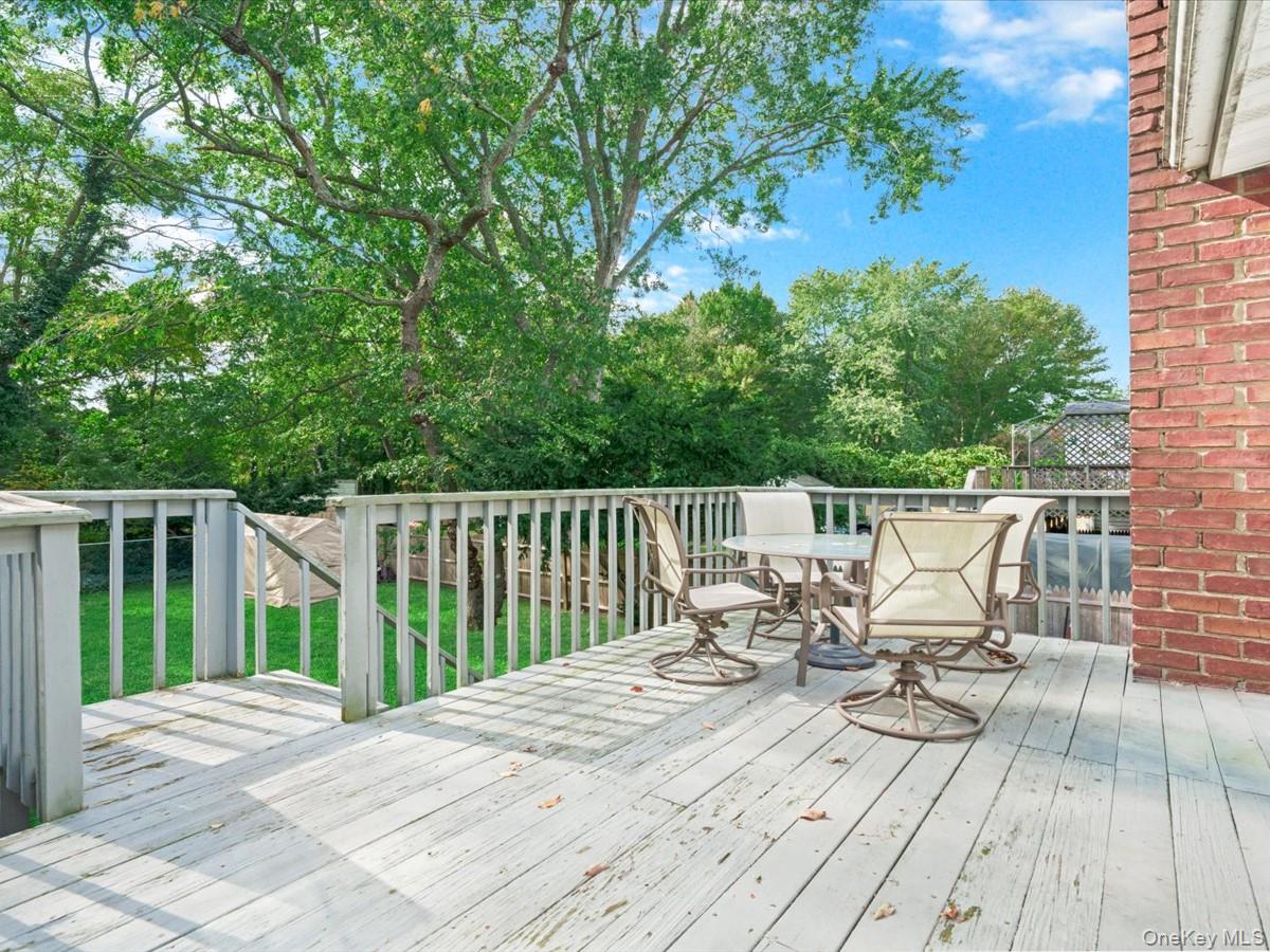 26 Amityville Streets – For Sale photo 23